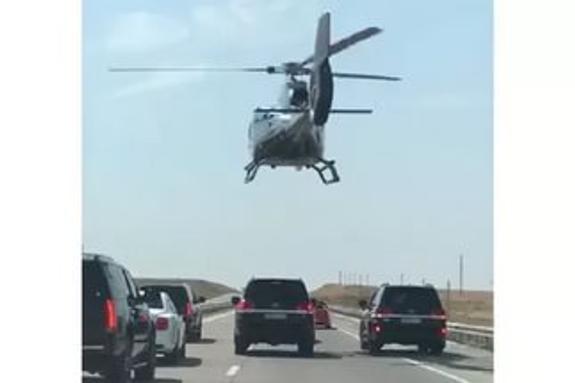 В Казахстане полиция заинтересовалась свадебным кортежем с вертолетом