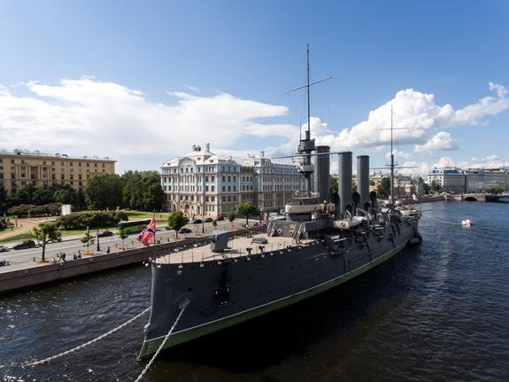 «Аврора» не выстрелит в день 100-летия Великого Октября