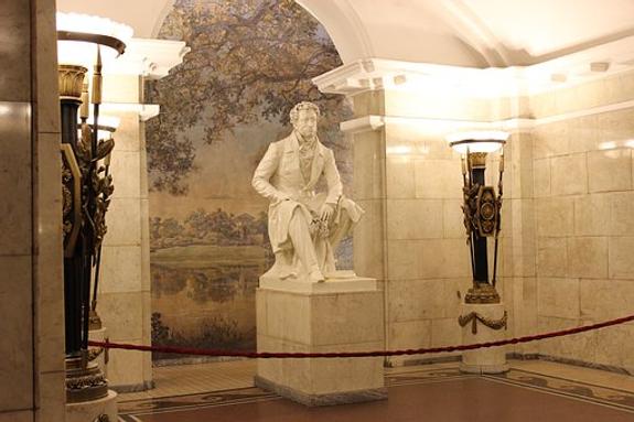 Смольный утвердил схему строительства кольцевой ветки метро