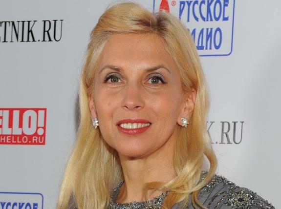 Алена Свиридова продемонстрировала плотный загар и напугала им поклонников