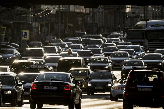 Московских водителей предупредили об ухудшении дорожного движения
