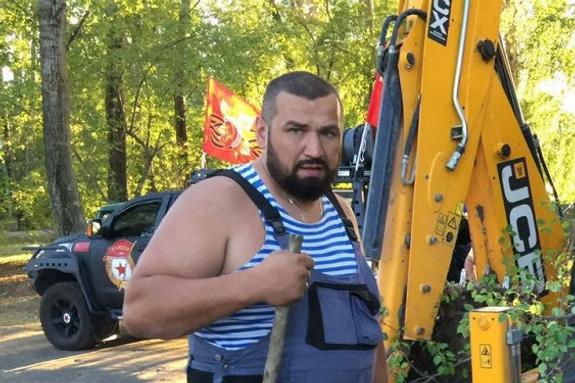 "Спонсор" уральских коммунистов уволен за прогулы