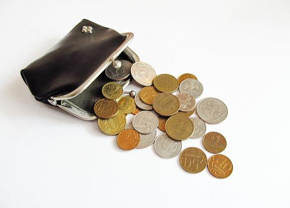 Россияне считают порогом бедности ежемесячный доход в 20 тысяч рублей
