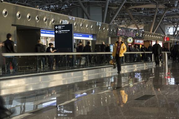 В аэропорту Внуково зафиксировано задымление