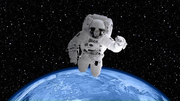 В США скончался астронавт, управлявший командным модулем Apollo 12