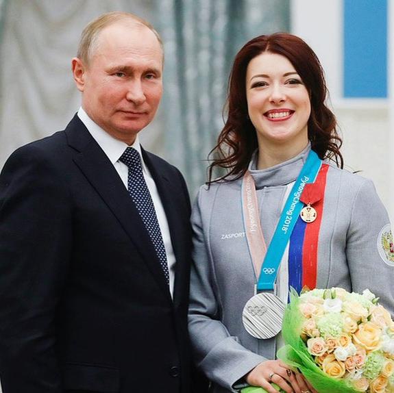 Фигуристка Екатерина Боброва продаст подаренный ей за Игры автомобиль