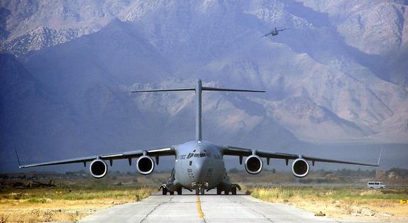 На аэродроме Хмеймим в Сирии разбился российский самолет Ан-26