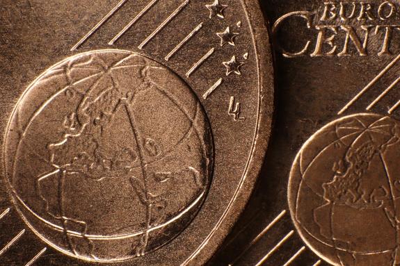 Эксперт прокомментировал продление санкций ЕС против России