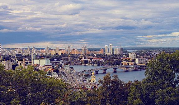 Верховная рада: Украину "добивают"