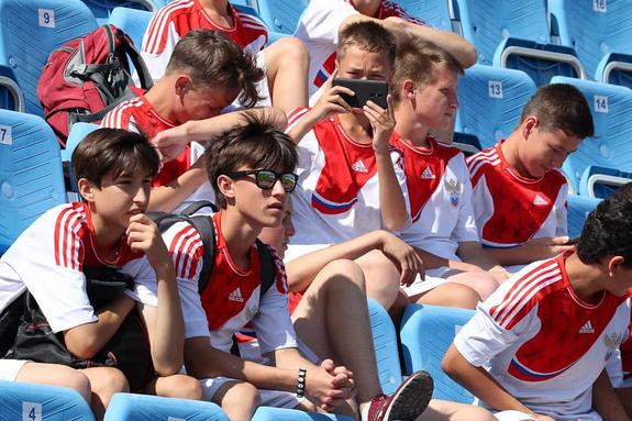 Болеть! И тогда «кожаный» станет «золотым»