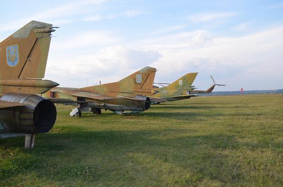 ВСУ снимают с хранения старую военную технику, заявили в ДНР