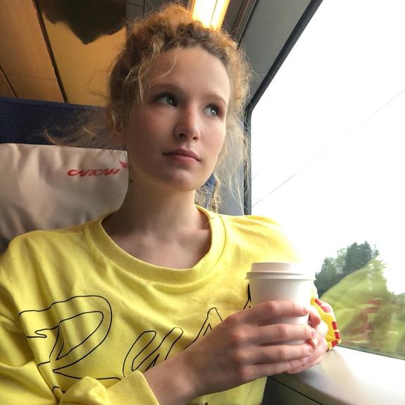 "Она взяла деньги и не хочет их возвращать", о сорванном концерте Монеточки