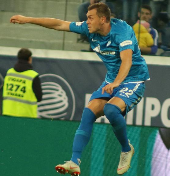 «Зенит» укрепил свое лидерство, обыграв «Краснодар» со счетом 2:1