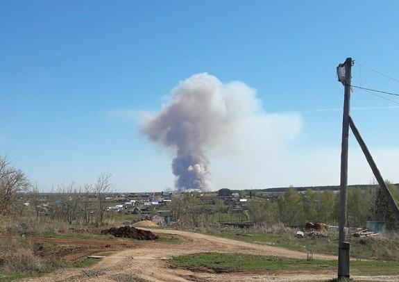 Взорвавшиеся склады украинской армии под Черниговом сняли на видео с воздуха