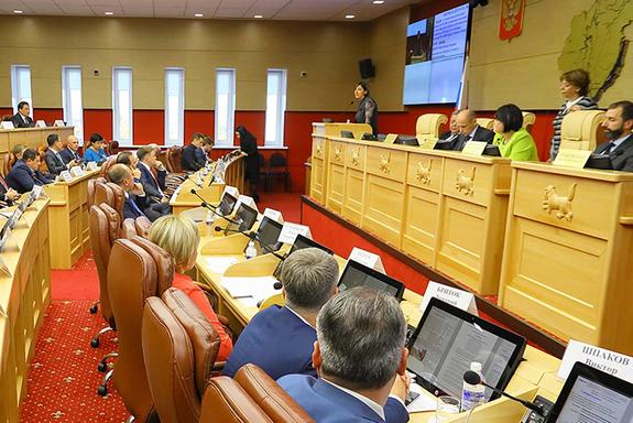 Депутаты ЗС скорректировали бюджет в пользу городов и районов