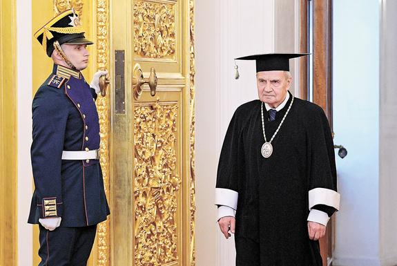 С пенсиями прокатило, на очереди ЖКХ