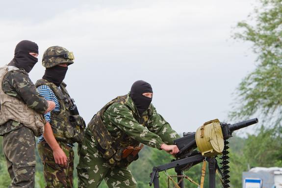 Воюющие в Донбассе ВСУ начали атаковать ЛНР неизвестными ополченцам боеприпасами