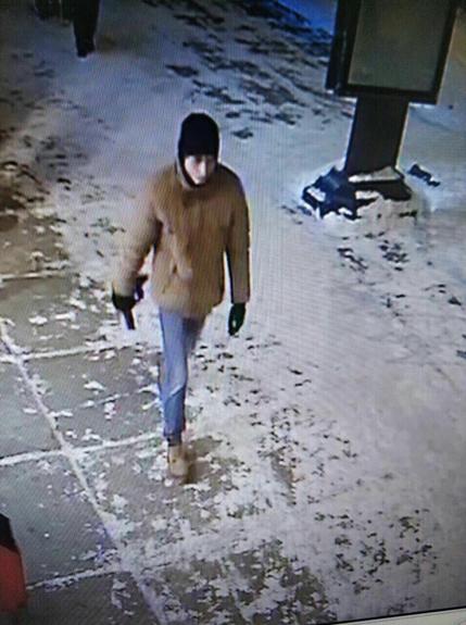 В Тольятти не могут найти маньяка, нападающего с ножом на девушек?