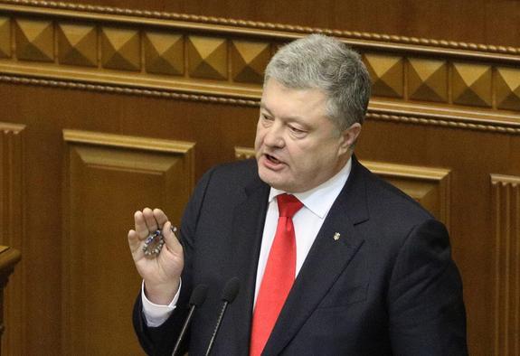 В Совете Федерации объяснили, зачем Порошенко ввел на Украине военное положение