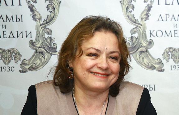 Актриса Елена Цыплакова стала главным режиссером театра