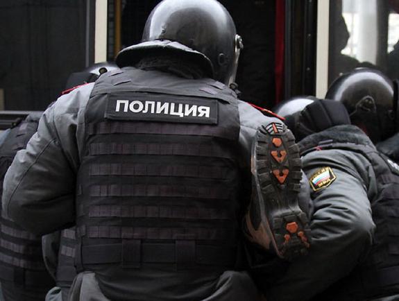 В Москве двое полицейских задержаны за взятку в 15 млн рублей