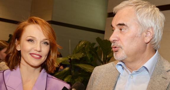 Меладзе и Джанабаева впервые показали младшего сына Луку