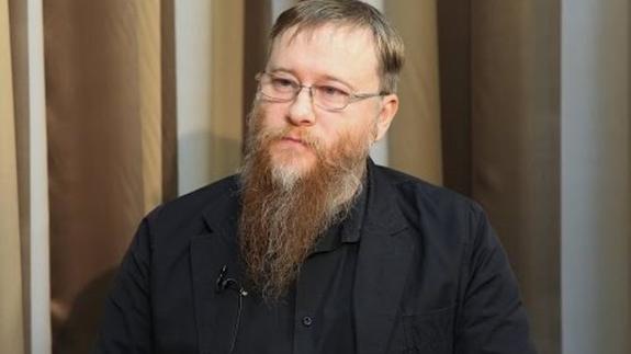 «А может, патриарху Кириллу лучше сразу обратиться в ЦРУ?»