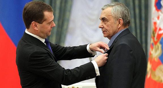 Умер Евгений Зимин