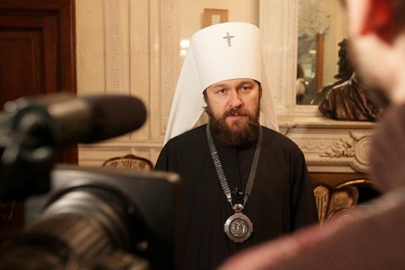 В РПЦ считают, что чиновник в России должен получать зарплату как средний бюджетник