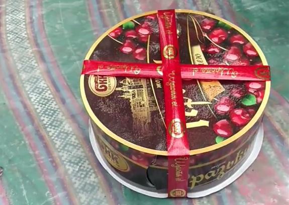 Roshen Порошенко через суд закрепил ленинские ленты цвета кумача за собой