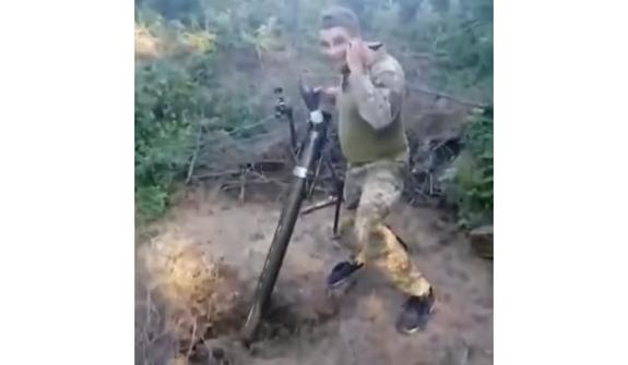 Минометчики на видео послали Зеленского куда подальше с миром