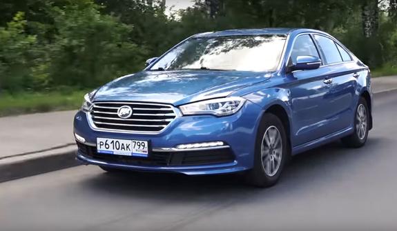 Автоэксперты перевели названия китайских автомобилей