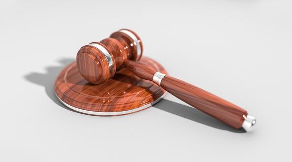 В Татарстане учителя арабского языка обвинили в помолвке со школьницей