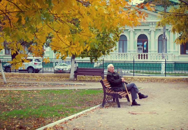 Минтруда введет новую систему ухода за больными и инвалидами, чтобы их родственники смогли работать