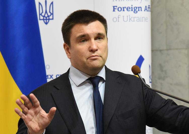 Эксперт оценил планы Климкина предложить свою отставку Зеленскому