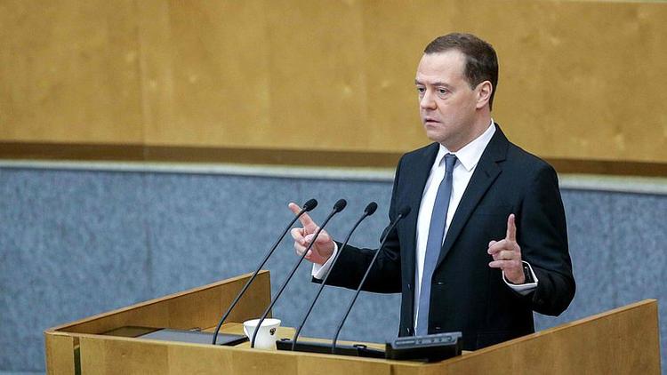 Медведев заявил, что недоволен исполнением поручений Путина