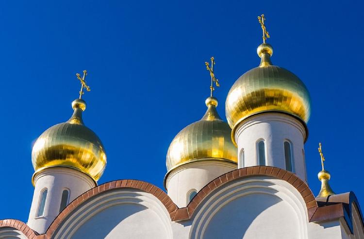В РПЦ отреагировали на "мироточение" креста на могиле Юлии Началовой