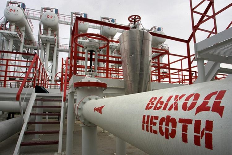 Германия и Польша полюбили грязную русскую нефть
