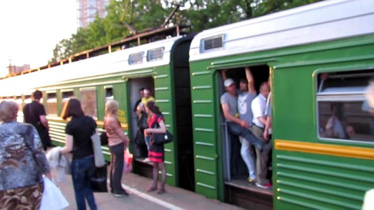 Радикальный метод борьбы с жарой в электричках опробован в Подмосковье