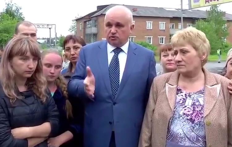 "Людей с этой территории надо переселять", - считает губернатор Кузбасса