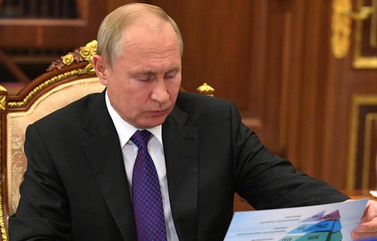 Песков рассказал, как президент России готовится к прямой линии