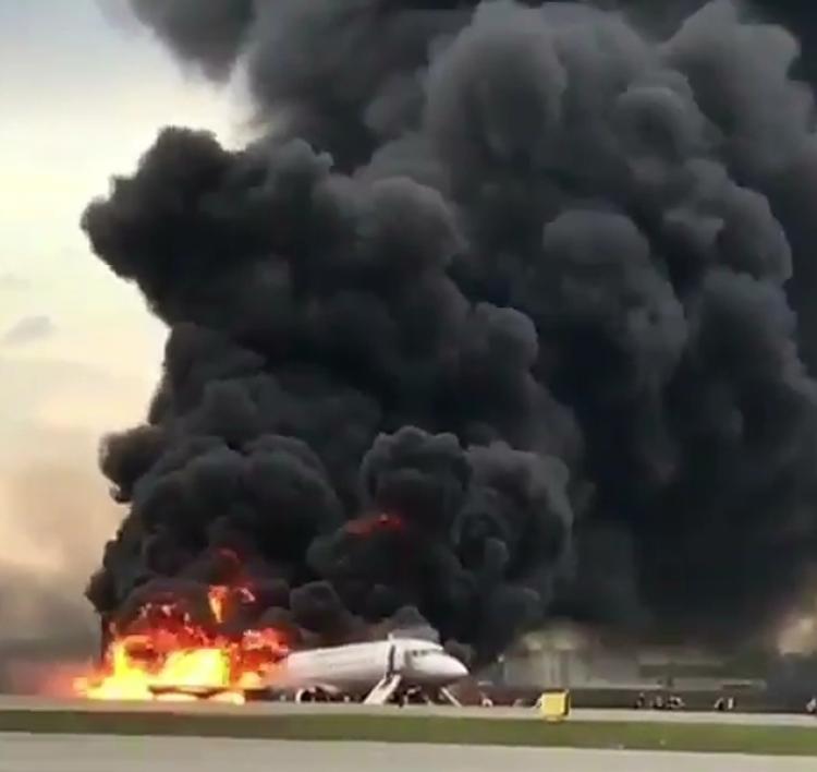 Распространивший видео с горящим SSJ полицейский уволен