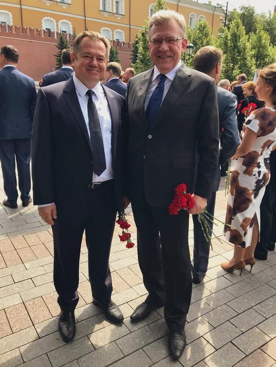 "Придрейфовал" - Кудрин сфотографировался с Глазьевым после оценки Путина "последний экономист 1990-х"