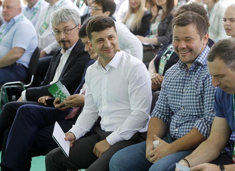 Украине предрекли «тотальную трагедию» из-за успеха на выборах партии Зеленского
