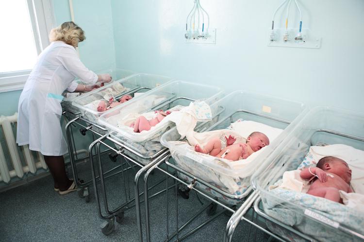 Необычные и редкие имена, которыми нарекают новорожденных детей крымчане