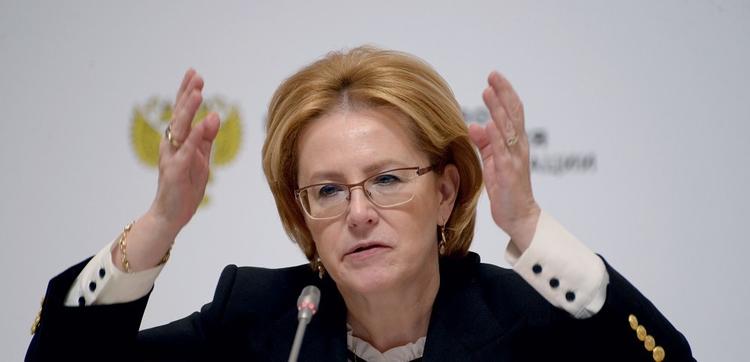 Зарубежные лекарства для россиян под запретом, зато министр здравоохранения просит французский самолет