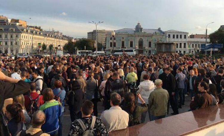 Ультиматум власти. В столице на митинге «За допуск на выборы» собралось больше 20 тысяч человек