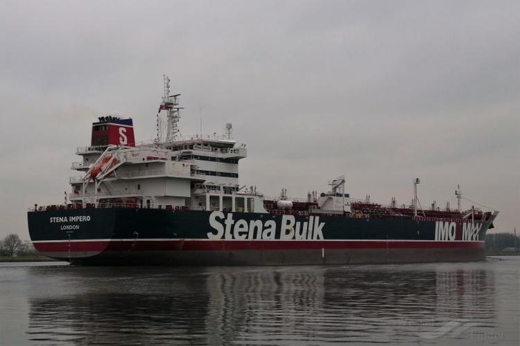 На борту задержанного Ираном британского танкера Stena Impero находятся трое граждан России