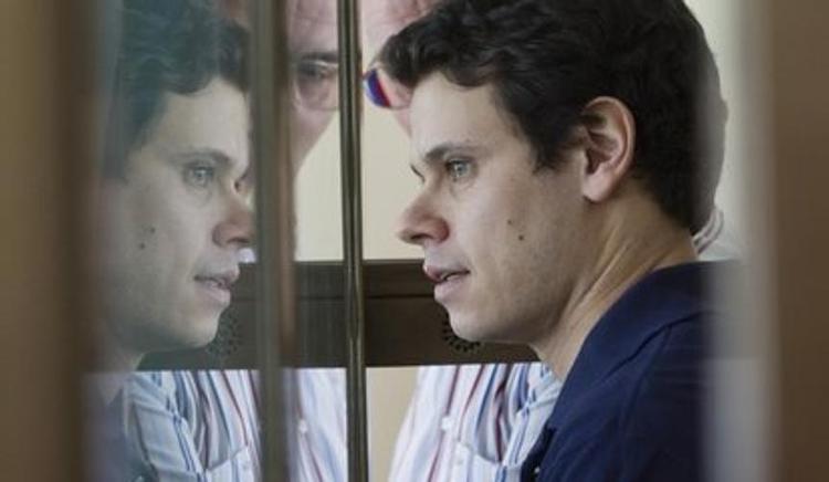 Ещё одного российского миллиардера осудили. За каждый миллиард дали по году