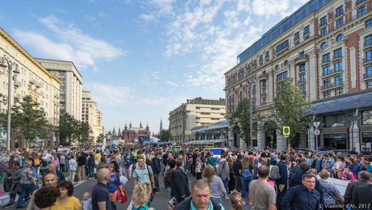 Движение в центре Москвы перекроют из-за проведения Дня города
